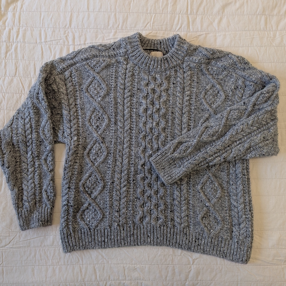 H&M Cropped Grey Merino Wool Blend Cable Knit Sweater Size M